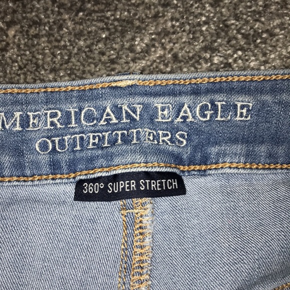 American Eagle Hi-Rise Super Stretch Shorts - Picture 3 of 3